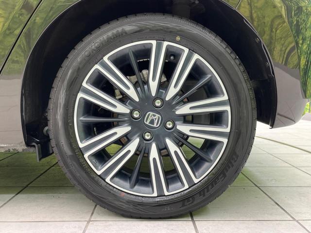 フィット ｅ：ＨＥＶリュクス　衝突軽減装置　禁煙車　９型ナビ　バックカメラ　ドラレコ　ＥＴＣ　レーダークルーズコントロール　クリアランスソナー　スマートキー　レーンアシスト　オートマチックハイビーム　オートエアコン（24枚目）