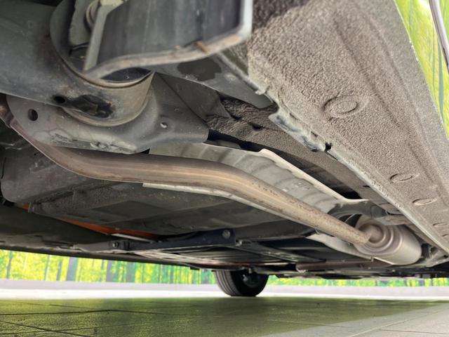 フィット ｅ：ＨＥＶリュクス　衝突軽減装置　禁煙車　９型ナビ　バックカメラ　ドラレコ　ＥＴＣ　レーダークルーズコントロール　クリアランスソナー　スマートキー　レーンアシスト　オートマチックハイビーム　オートエアコン（30枚目）