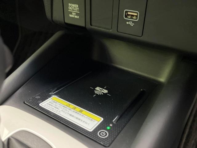 フィット ｅ：ＨＥＶリュクス　衝突軽減装置　禁煙車　９型ナビ　バックカメラ　ドラレコ　ＥＴＣ　レーダークルーズコントロール　クリアランスソナー　スマートキー　レーンアシスト　オートマチックハイビーム　オートエアコン（55枚目）