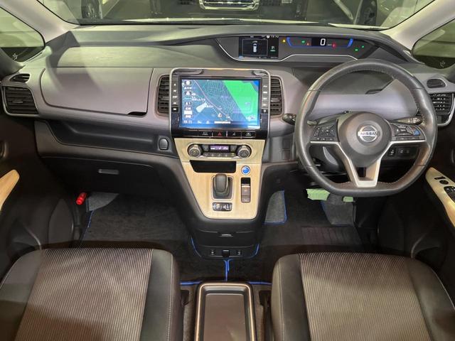 セレナ ｅ－パワー　ハイウェイスターＶ　アーバンクロム　フリップダウンモニター　両側電動スライドドア　衝突軽減装置　禁煙車　純正１０インチナビ　全周囲カメラ　ＥＴＣ　Ｂｌｕｅｔｏｏｔｈ　フルセグ　ドライブレコーダー　シートヒーター　ＬＥＤヘッドライト（2枚目）