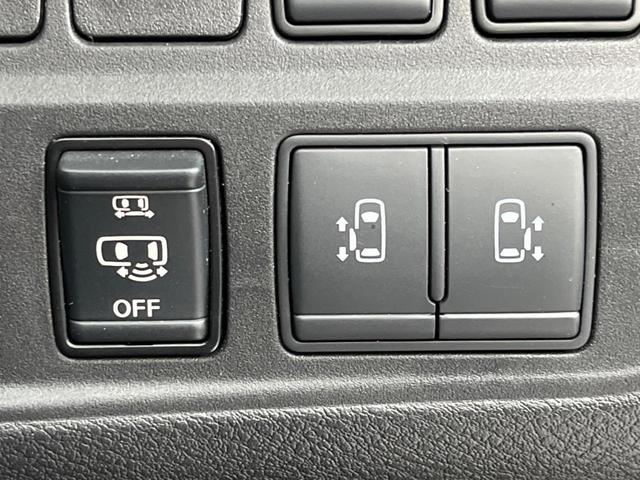 セレナ ｅ－パワー　ハイウェイスターＶ　アーバンクロム　フリップダウンモニター　両側電動スライドドア　衝突軽減装置　禁煙車　純正１０インチナビ　全周囲カメラ　ＥＴＣ　Ｂｌｕｅｔｏｏｔｈ　フルセグ　ドライブレコーダー　シートヒーター　ＬＥＤヘッドライト（3枚目）