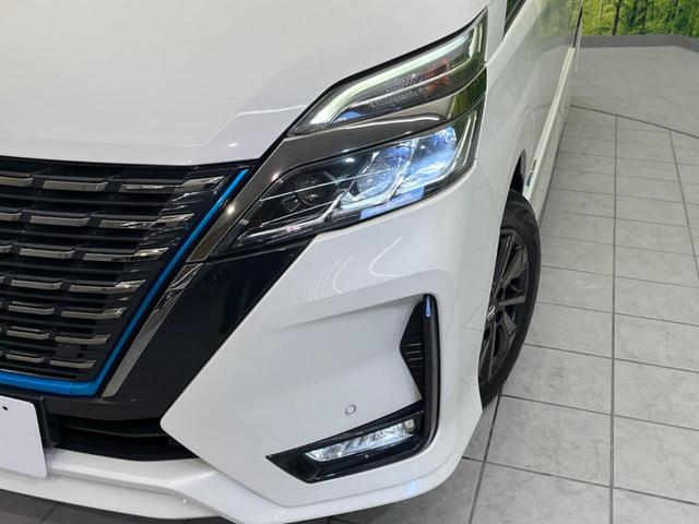 セレナ ｅ－パワー　ハイウェイスターＶ　アーバンクロム　フリップダウンモニター　両側電動スライドドア　衝突軽減装置　禁煙車　純正１０インチナビ　全周囲カメラ　ＥＴＣ　Ｂｌｕｅｔｏｏｔｈ　フルセグ　ドライブレコーダー　シートヒーター　ＬＥＤヘッドライト（12枚目）