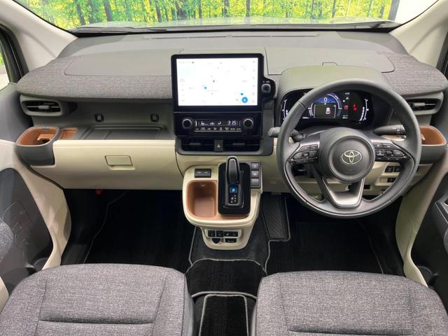 シエンタ ハイブリッドＺ　衝突軽減　両側電動スライドドア　純正ナビ　レーダークルーズ　バックカメラ　フルセグ　Ｂｌｕｅｔｏｏｔｈ　禁煙車　シートヒーター　革巻きハンドル　ステアリングスイッチ　ＬＥＤヘッド　車線逸脱警報（2枚目）