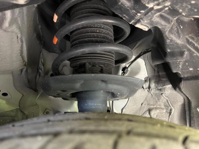 シエンタ ハイブリッドＺ　衝突軽減　両側電動スライドドア　純正ナビ　レーダークルーズ　バックカメラ　フルセグ　Ｂｌｕｅｔｏｏｔｈ　禁煙車　シートヒーター　革巻きハンドル　ステアリングスイッチ　ＬＥＤヘッド　車線逸脱警報（20枚目）