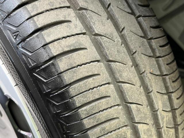 シエンタ ハイブリッドＺ　衝突軽減　両側電動スライドドア　純正ナビ　レーダークルーズ　バックカメラ　フルセグ　Ｂｌｕｅｔｏｏｔｈ　禁煙車　シートヒーター　革巻きハンドル　ステアリングスイッチ　ＬＥＤヘッド　車線逸脱警報（22枚目）