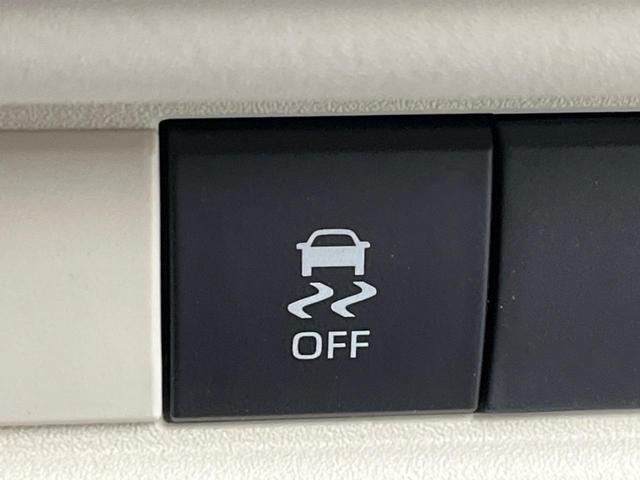 シエンタ ハイブリッドＺ　衝突軽減　両側電動スライドドア　純正ナビ　レーダークルーズ　バックカメラ　フルセグ　Ｂｌｕｅｔｏｏｔｈ　禁煙車　シートヒーター　革巻きハンドル　ステアリングスイッチ　ＬＥＤヘッド　車線逸脱警報（42枚目）