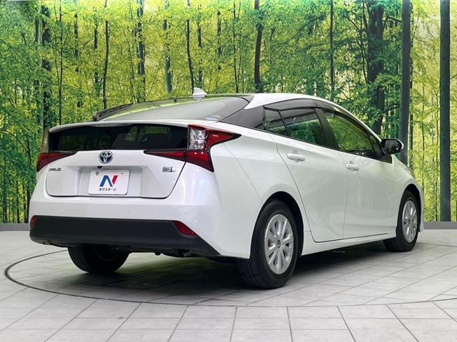 プリウス ＳセーフティプラスＩＩ　衝突軽減　レーダークルーズ　純正８型ナビ　全周囲カメラ　禁煙車　ドラレコ　ＥＴＣ　Ｂｌｕｅｔｏｏｔｈ　フルセグ　ＬＥＤヘッド　ＬＥＤフォグ　オートマチックハイビーム　クリアランスソナー（17枚目）