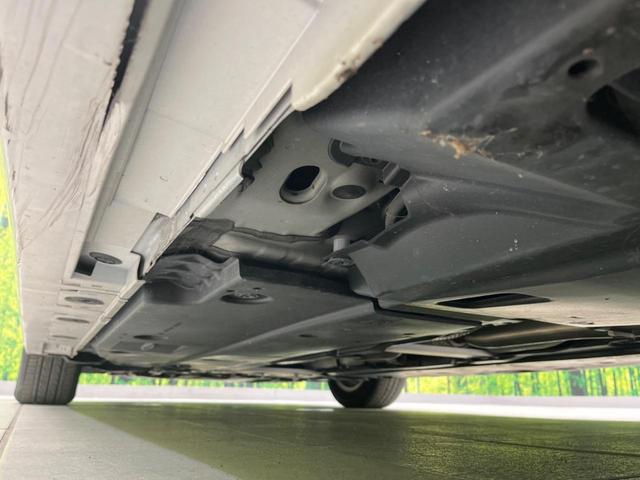 プリウス ＳセーフティプラスＩＩ　衝突軽減　レーダークルーズ　純正８型ナビ　全周囲カメラ　禁煙車　ドラレコ　ＥＴＣ　Ｂｌｕｅｔｏｏｔｈ　フルセグ　ＬＥＤヘッド　ＬＥＤフォグ　オートマチックハイビーム　クリアランスソナー（31枚目）