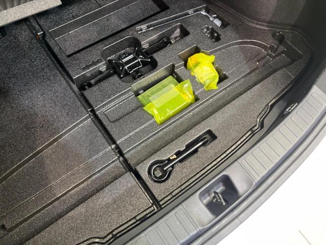 プリウス ＳセーフティプラスＩＩ　衝突軽減　レーダークルーズ　純正８型ナビ　全周囲カメラ　禁煙車　ドラレコ　ＥＴＣ　Ｂｌｕｅｔｏｏｔｈ　フルセグ　ＬＥＤヘッド　ＬＥＤフォグ　オートマチックハイビーム　クリアランスソナー（34枚目）