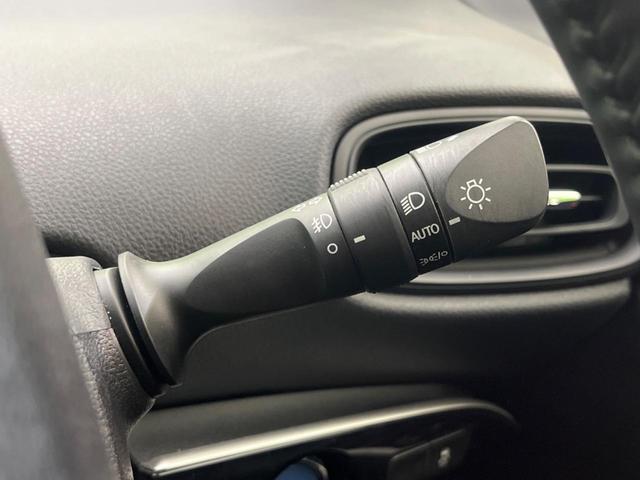 プリウス ＳセーフティプラスＩＩ　衝突軽減　レーダークルーズ　純正８型ナビ　全周囲カメラ　禁煙車　ドラレコ　ＥＴＣ　Ｂｌｕｅｔｏｏｔｈ　フルセグ　ＬＥＤヘッド　ＬＥＤフォグ　オートマチックハイビーム　クリアランスソナー（47枚目）