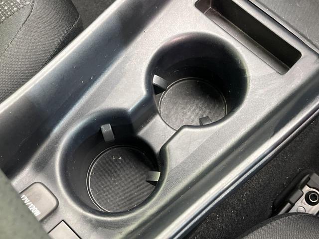 プリウス ＳセーフティプラスＩＩ　衝突軽減　レーダークルーズ　純正８型ナビ　全周囲カメラ　禁煙車　ドラレコ　ＥＴＣ　Ｂｌｕｅｔｏｏｔｈ　フルセグ　ＬＥＤヘッド　ＬＥＤフォグ　オートマチックハイビーム　クリアランスソナー（53枚目）