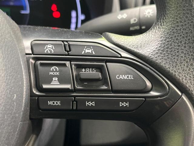 ヤリスクロス ハイブリッドＸ　衝突軽減装置　レーダークルーズコントロール　バックカメラ　ＥＴＣ　Ｂｌｕｅｔｏｏｔｈ　スマートキー　レーンアシスト　コーナーセンサー　オートマチックハイビーム　電動パーキング　盗難防止装置（6枚目）