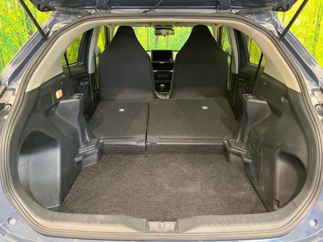 ヤリスクロス ハイブリッドＸ　衝突軽減装置　レーダークルーズコントロール　バックカメラ　ＥＴＣ　Ｂｌｕｅｔｏｏｔｈ　スマートキー　レーンアシスト　コーナーセンサー　オートマチックハイビーム　電動パーキング　盗難防止装置（33枚目）