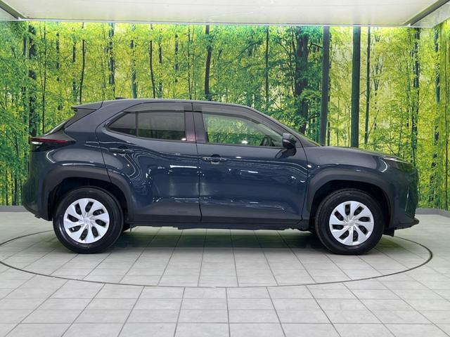 ヤリスクロス ハイブリッドＸ　衝突軽減装置　レーダークルーズコントロール　バックカメラ　ＥＴＣ　Ｂｌｕｅｔｏｏｔｈ　スマートキー　レーンアシスト　コーナーセンサー　オートマチックハイビーム　電動パーキング　盗難防止装置（35枚目）