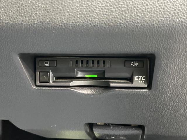 パッソ モーダ　モデリスタエアロ　バックカメラ　衝突被害軽減システム　禁煙車　スマートキー　ＬＥＤヘッド　ビルトインＥＴＣ　オートハイビーム　車線逸脱警報　オートライト　オートエアコン　Ｂｌｕｅｔｏｏｔｈ　ＤＶＤ再生（7枚目）