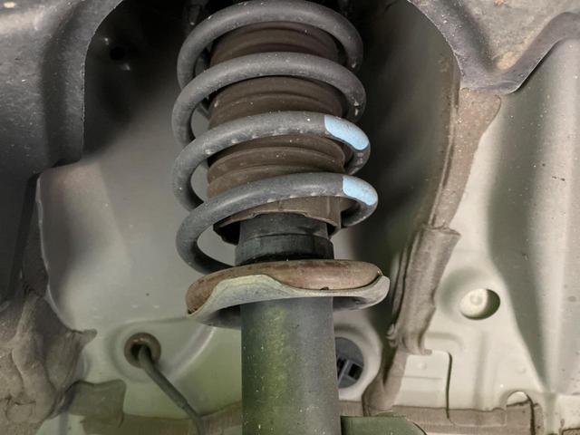 パッソ モーダ　モデリスタエアロ　バックカメラ　衝突被害軽減システム　禁煙車　スマートキー　ＬＥＤヘッド　ビルトインＥＴＣ　オートハイビーム　車線逸脱警報　オートライト　オートエアコン　Ｂｌｕｅｔｏｏｔｈ　ＤＶＤ再生（20枚目）