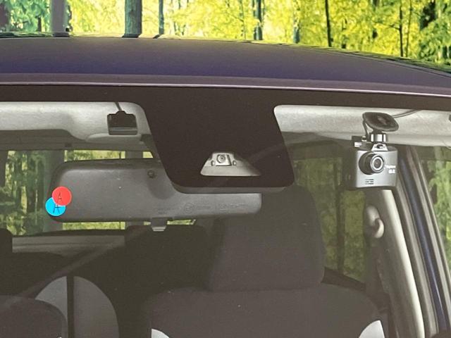 キャスト アクティバＧ　ＳＡＩＩ　衝突軽減　ＳＤナビ　バックカメラ　禁煙車　ＥＴＣ　ドラレコ　ＬＥＤヘッド　ＬＥＤフォグ　スマートキー　レーンアシスト　オートライト　純正１５インチＡＷ　ドアバイザー　ベンチシート　電動格納ミラー（3枚目）