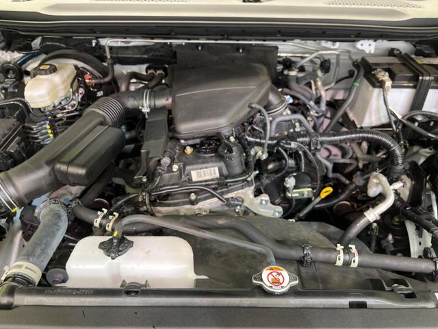 ランドクルーザー２５０ ＶＸ　サンルーフ　４ＷＤ　１２．３インチディスプレイオーディオ　衝突軽減装置　全周囲カメラ　禁煙車　ＥＴＣ　Ｂｌｕｅｔｏｏｔｈ　フルセグ　シートベンチレーション　デジタルインナーミラー　ブラインドスポット（19枚目）
