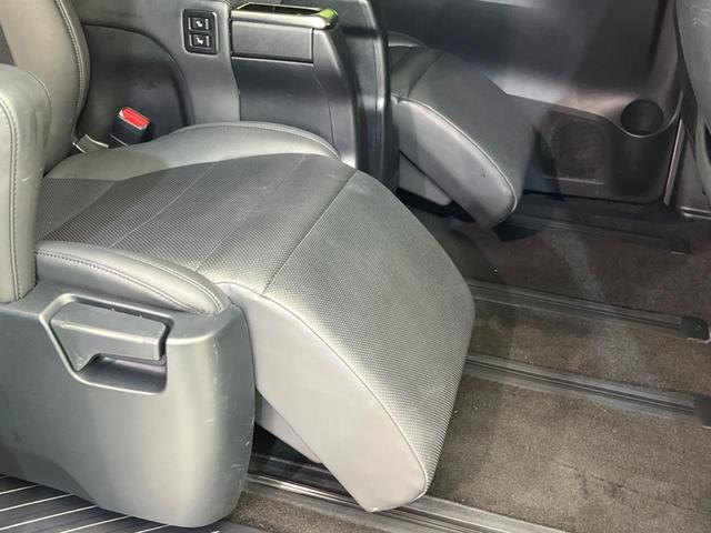 アルファード 2.5S Cパッケージ サンルーフ 両側電動ドア 後席モニター バックカメラ 衝突被害軽減システム レーダークルーズ 禁煙車 電動リアゲート 前席シートエアコン ドラレコ コーナーセンサー スマートキー LEDヘッド ETC(44枚目)