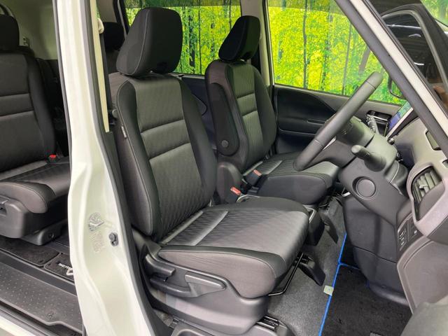 セレナ e-パワー ハイウェイスターV フリップダウンモニター 純正10インチナビ 両側電動スライド 全周囲カメラ 衝突軽減装置 禁煙車 プロパイロット ETC Bluetooth ドライブレコーダー フルセグ デジタルインナーミラー(8枚目)