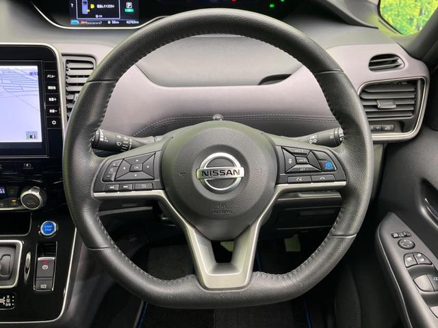 セレナ e-パワー ハイウェイスターV フリップダウンモニター 純正10インチナビ 両側電動スライド 全周囲カメラ 衝突軽減装置 禁煙車 プロパイロット ETC Bluetooth ドライブレコーダー フルセグ デジタルインナーミラー(12枚目)