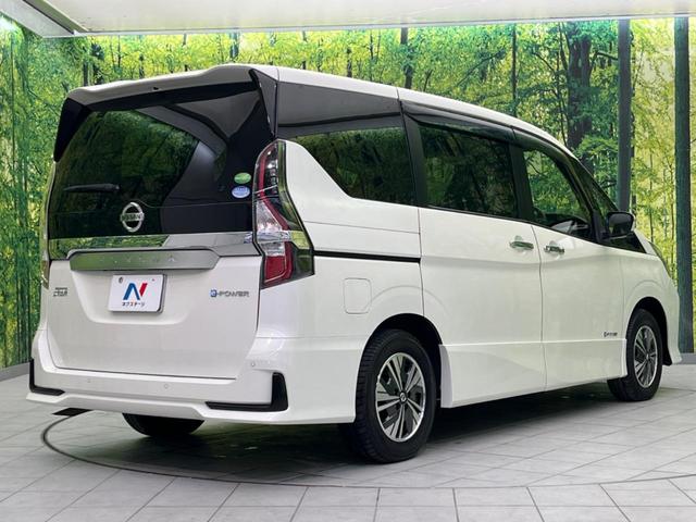 セレナ e-パワー ハイウェイスターV フリップダウンモニター 純正10インチナビ 両側電動スライド 全周囲カメラ 衝突軽減装置 禁煙車 プロパイロット ETC Bluetooth ドライブレコーダー フルセグ デジタルインナーミラー(18枚目)