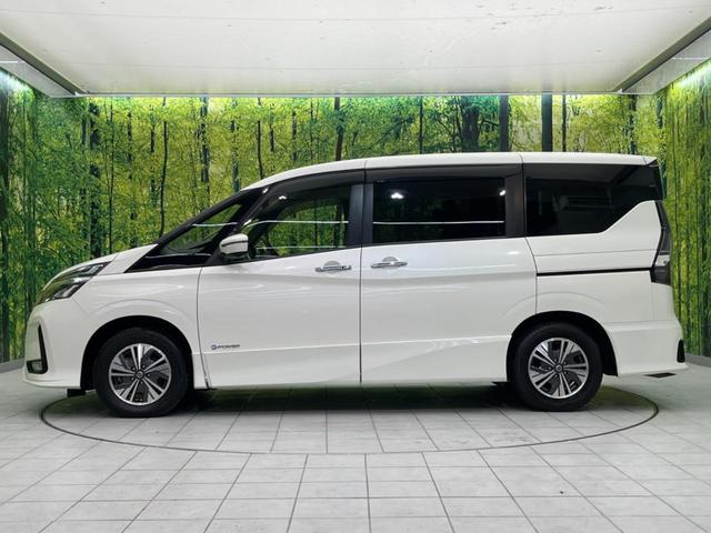 セレナ e-パワー ハイウェイスターV フリップダウンモニター 純正10インチナビ 両側電動スライド 全周囲カメラ 衝突軽減装置 禁煙車 プロパイロット ETC Bluetooth ドライブレコーダー フルセグ デジタルインナーミラー(28枚目)