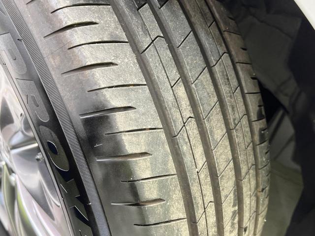 アルファード Ｚ　左右独立ムーンルーフ　フリップダウンモニター　純正１４インチナビ　全周囲カメラ　両側電動スライドドア　衝突軽減装置　禁煙車　レーダークルーズ　ＥＴＣ　Ｂｌｕｅｔｏｏｔｈ再生　フルセグ（25枚目）