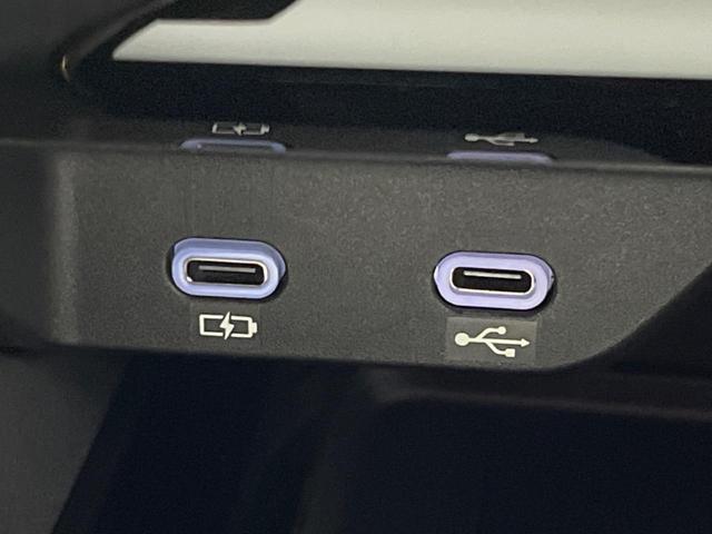 アルファード Ｚ　左右独立ムーンルーフ　フリップダウンモニター　純正１４インチナビ　全周囲カメラ　両側電動スライドドア　衝突軽減装置　禁煙車　レーダークルーズ　ＥＴＣ　Ｂｌｕｅｔｏｏｔｈ再生　フルセグ（70枚目）