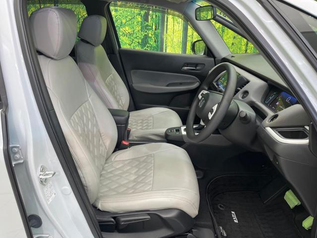 フィット ｅ：ＨＥＶクロスター　純正ナビ　バックカメラ　衝突軽減装置　レーダークルーズ　禁煙車　ドラレコ　コーナーセンサー　レーンキープ　スマートキー　ＬＥＤヘッド　ルーフレール　ＥＴＣ　オートマチックハイビーム　オートエアコン（8枚目）