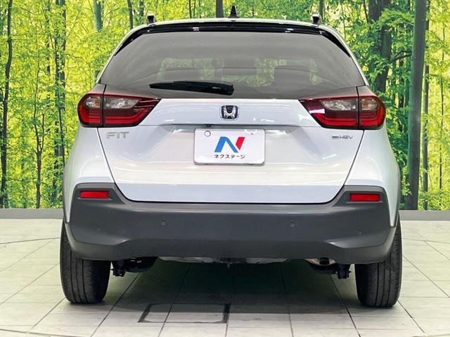 フィット ｅ：ＨＥＶクロスター　純正ナビ　バックカメラ　衝突軽減装置　レーダークルーズ　禁煙車　ドラレコ　コーナーセンサー　レーンキープ　スマートキー　ＬＥＤヘッド　ルーフレール　ＥＴＣ　オートマチックハイビーム　オートエアコン（15枚目）