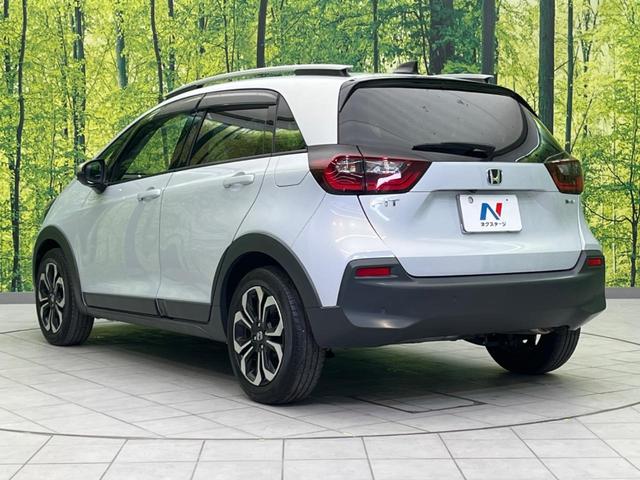 フィット ｅ：ＨＥＶクロスター　純正ナビ　バックカメラ　衝突軽減装置　レーダークルーズ　禁煙車　ドラレコ　コーナーセンサー　レーンキープ　スマートキー　ＬＥＤヘッド　ルーフレール　ＥＴＣ　オートマチックハイビーム　オートエアコン（27枚目）