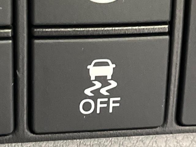 フィット ｅ：ＨＥＶクロスター　純正ナビ　バックカメラ　衝突軽減装置　レーダークルーズ　禁煙車　ドラレコ　コーナーセンサー　レーンキープ　スマートキー　ＬＥＤヘッド　ルーフレール　ＥＴＣ　オートマチックハイビーム　オートエアコン（45枚目）