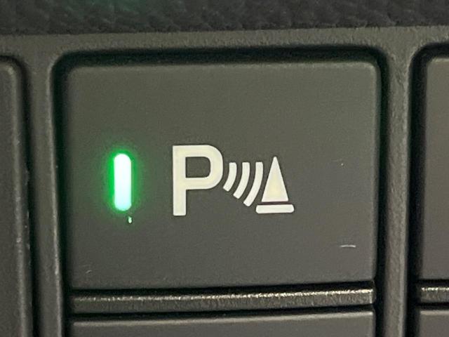 フィット ｅ：ＨＥＶクロスター　純正ナビ　バックカメラ　衝突軽減装置　レーダークルーズ　禁煙車　ドラレコ　コーナーセンサー　レーンキープ　スマートキー　ＬＥＤヘッド　ルーフレール　ＥＴＣ　オートマチックハイビーム　オートエアコン（46枚目）