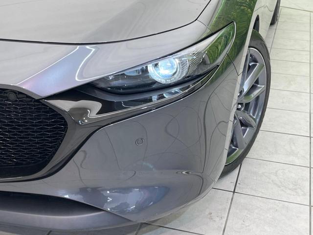 MAZDA3ファストバック XDバーガンディ セレクション ディーゼル BOSEサウンド 純正8.8インチナビ 全周囲カメラ 衝突警報装置 レーダークルーズコントロール 禁煙車 本革シート シートヒーター ドライブレコーダー コーナーセンサー(12枚目)