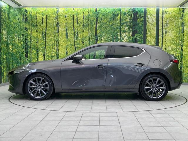 MAZDA3ファストバック XDバーガンディ セレクション ディーゼル BOSEサウンド 純正8.8インチナビ 全周囲カメラ 衝突警報装置 レーダークルーズコントロール 禁煙車 本革シート シートヒーター ドライブレコーダー コーナーセンサー(28枚目)
