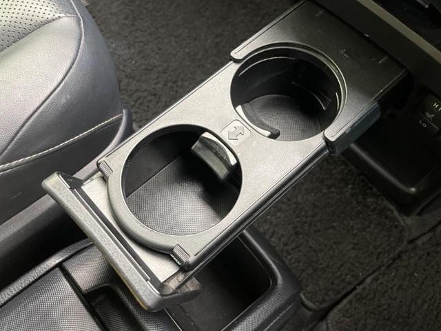 エスクァイア Gi フリップダウンモニター 両側電動スライドドア 純正10.5インチナビ 衝突軽減 バックカメラ 禁煙車 ETC ドラレコ Bluetooth フルセグ 合皮シート LEDヘッド シートヒーター(64枚目)