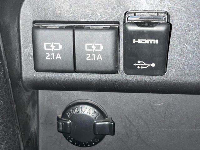 エスクァイア Gi フリップダウンモニター 両側電動スライドドア 純正10.5インチナビ 衝突軽減 バックカメラ 禁煙車 ETC ドラレコ Bluetooth フルセグ 合皮シート LEDヘッド シートヒーター(65枚目)