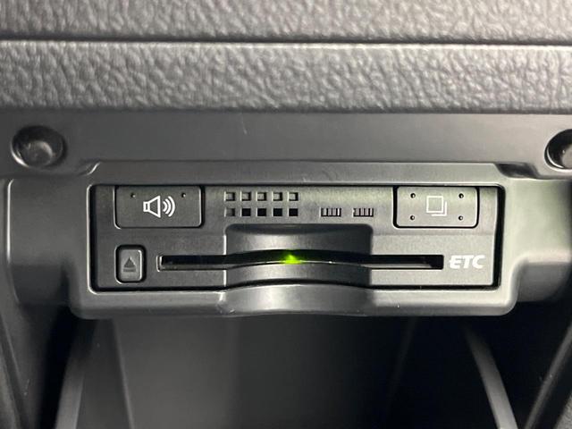 ヴェルファイア ２．４Ｚ　両側電動スライドドア　純正ナビ　バックカメラ　禁煙車　コーナーセンサー　スマートキー　ＨＩＤヘッド　ＥＴＣ　オートライト　オートエアコン　純正１８インチＡＷ　ＣＤ／ＤＶＤ再生　フォグライト　地デジ（5枚目）