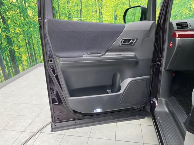 ヴェルファイア ２．４Ｚ　両側電動スライドドア　純正ナビ　バックカメラ　禁煙車　コーナーセンサー　スマートキー　ＨＩＤヘッド　ＥＴＣ　オートライト　オートエアコン　純正１８インチＡＷ　ＣＤ／ＤＶＤ再生　フォグライト　地デジ（35枚目）