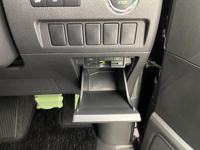 ヴェルファイア ２．４Ｚ　両側電動スライドドア　純正ナビ　バックカメラ　禁煙車　コーナーセンサー　スマートキー　ＨＩＤヘッド　ＥＴＣ　オートライト　オートエアコン　純正１８インチＡＷ　ＣＤ／ＤＶＤ再生　フォグライト　地デジ（46枚目）