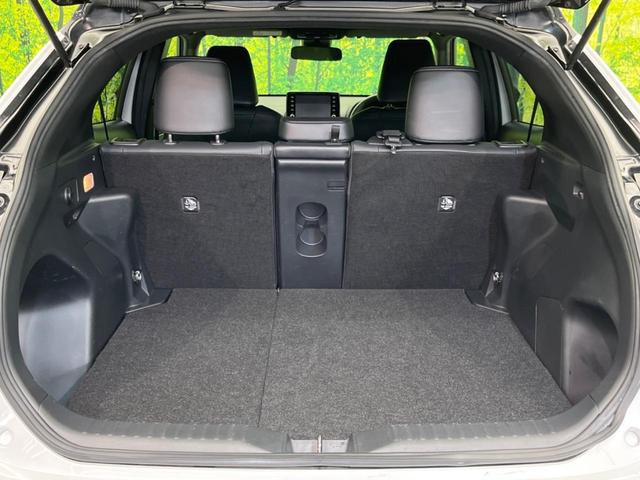 ヤリスクロス ハイブリッドZ 全周囲カメラ 衝突被害軽減システム レーダークルーズ 禁煙車 ハーフレザーシート パワーシート コーナーセンサー スマートキー LEDヘッド ETC 純正18インチアルミ オートハイビーム(10枚目)