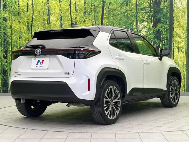 ヤリスクロス ハイブリッドZ 全周囲カメラ 衝突被害軽減システム レーダークルーズ 禁煙車 ハーフレザーシート パワーシート コーナーセンサー スマートキー LEDヘッド ETC 純正18インチアルミ オートハイビーム(17枚目)