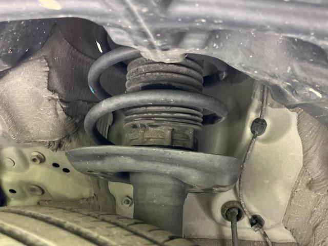 ヤリスクロス ハイブリッドZ 全周囲カメラ 衝突被害軽減システム レーダークルーズ 禁煙車 ハーフレザーシート パワーシート コーナーセンサー スマートキー LEDヘッド ETC 純正18インチアルミ オートハイビーム(20枚目)