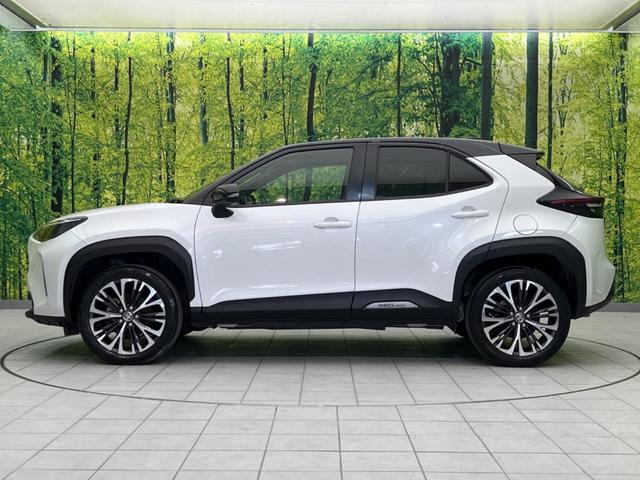 ヤリスクロス ハイブリッドZ 全周囲カメラ 衝突被害軽減システム レーダークルーズ 禁煙車 ハーフレザーシート パワーシート コーナーセンサー スマートキー LEDヘッド ETC 純正18インチアルミ オートハイビーム(26枚目)