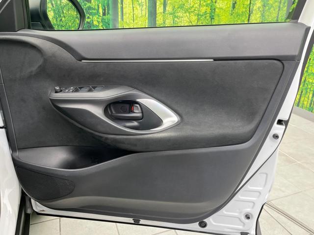 ヤリスクロス ハイブリッドZ 全周囲カメラ 衝突被害軽減システム レーダークルーズ 禁煙車 ハーフレザーシート パワーシート コーナーセンサー スマートキー LEDヘッド ETC 純正18インチアルミ オートハイビーム(34枚目)