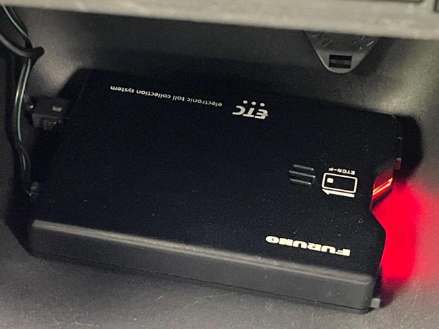 ヤリスクロス G 全周囲カメラ 衝突被害軽減システム レーダークルーズ 禁煙車 コーナーセンサー スマートキー LEDヘッド ETC 純正16インチアルミ オートハイビーム 車線逸脱警報 オートライト オートエアコン(7枚目)