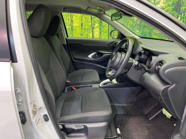 ヤリスクロス G 全周囲カメラ 衝突被害軽減システム レーダークルーズ 禁煙車 コーナーセンサー スマートキー LEDヘッド ETC 純正16インチアルミ オートハイビーム 車線逸脱警報 オートライト オートエアコン(8枚目)