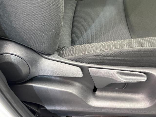 ヤリスクロス G 全周囲カメラ 衝突被害軽減システム レーダークルーズ 禁煙車 コーナーセンサー スマートキー LEDヘッド ETC 純正16インチアルミ オートハイビーム 車線逸脱警報 オートライト オートエアコン(37枚目)