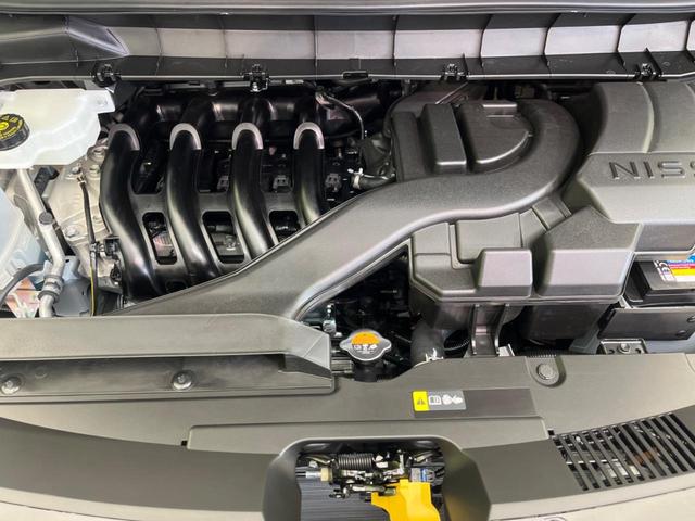 セレナ ハイウェイスターV 登録済未使用車 両側電動スライドドア 純正ナビ 全周囲カメラ 衝突軽減装置 プロパイロット コーナーセンサー レーンキープ スマートキー LEDヘッド ETC オートマチックハイビーム(18枚目)